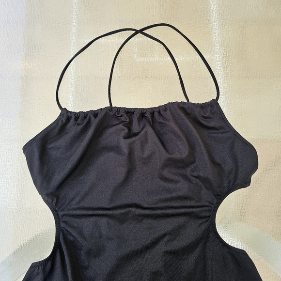 Victoria's Secret XL Sexy Black Monobikini Swimwear - Picture 4 of 10